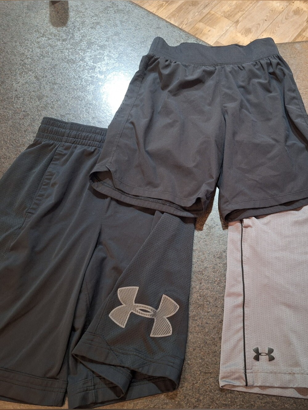 Under Armour Men's Athletic Shorts Bundle in Gray and Charcoal, Size Small